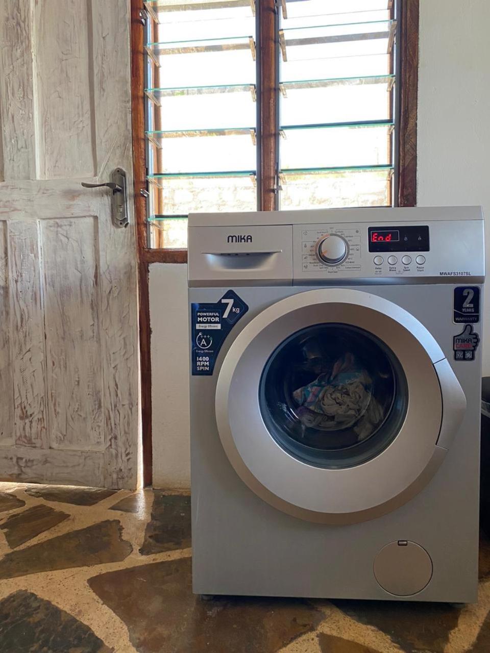Bed and Breakfast Red Land House Watamu Esterno foto