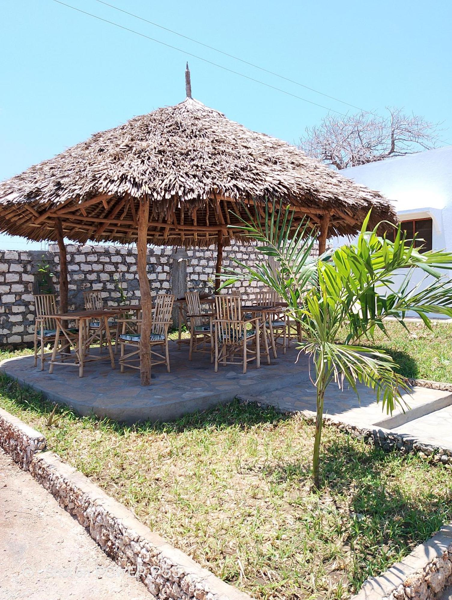 Bed and Breakfast Red Land House Watamu Esterno foto